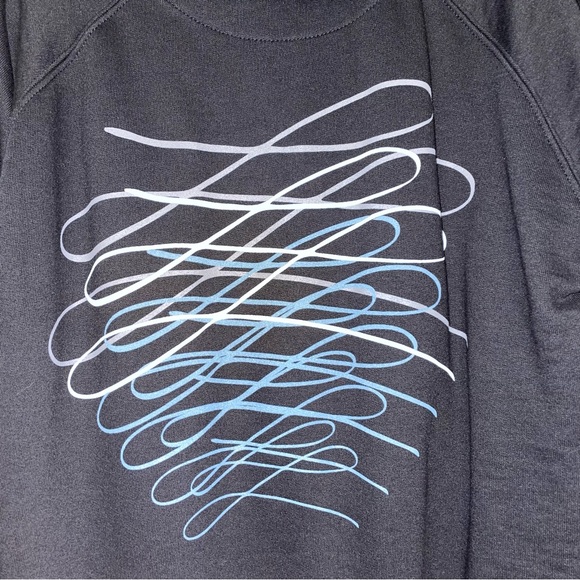 Lisa Lavie - Signed Album & Zip-Up Hoodie - Picture 5 of 12